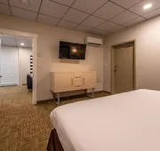 Quality Inn Sunshine Suites hotel detail image 7