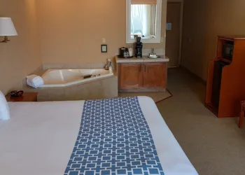 Wingate by Wyndham Mount Vernon hotel thumbnail 5