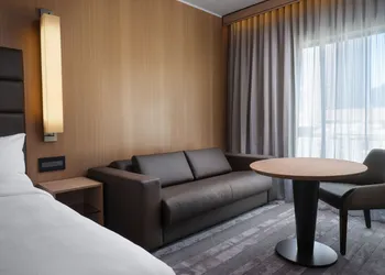 AC Hotel by Marriott Phoenix Downtown hotel thumbnail 6