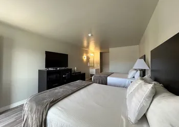 HWY 50 Inn hotel thumbnail 4