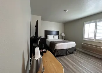 HWY 50 Inn hotel thumbnail 8