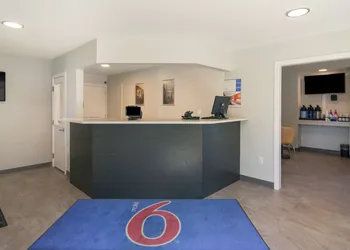 Motel 6 Saanichton, BC - Victoria Airport hotel thumbnail 3