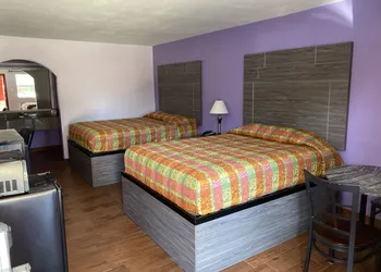 The Village Inn hotel thumbnail 4