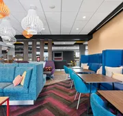 Tru by Hilton Portland Airport hotel detail image 4