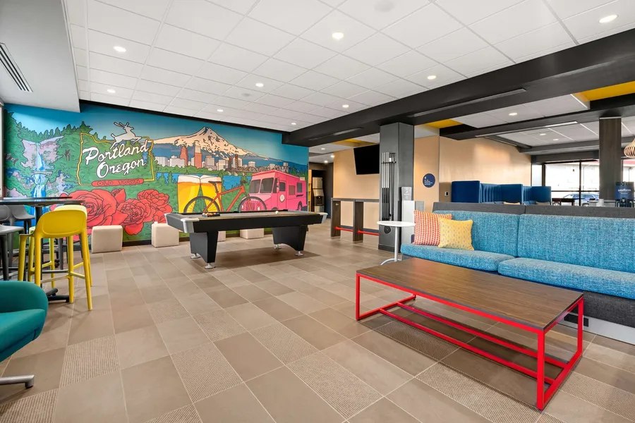 Tru by Hilton Portland Airport hotel detail image 6