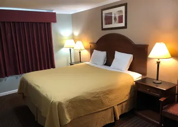American Inn hotel thumbnail 2
