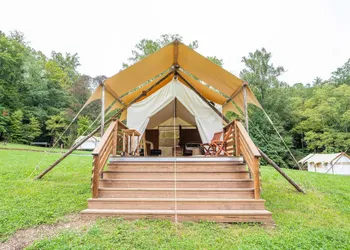 Under Canvas Great Smoky Mountains hotel thumbnail 5