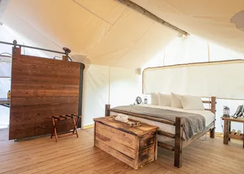 Under Canvas Great Smoky Mountains hotel thumbnail 8