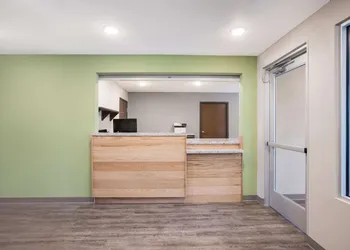 WoodSpring Suites Detroit Madison Heights hotel thumbnail 4