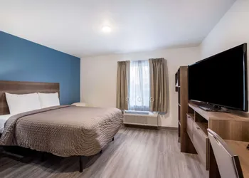 WoodSpring Suites Detroit Madison Heights hotel thumbnail 6