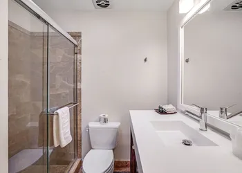 Inndulge -- A Modern Gay Men's Resort hotel thumbnail 5