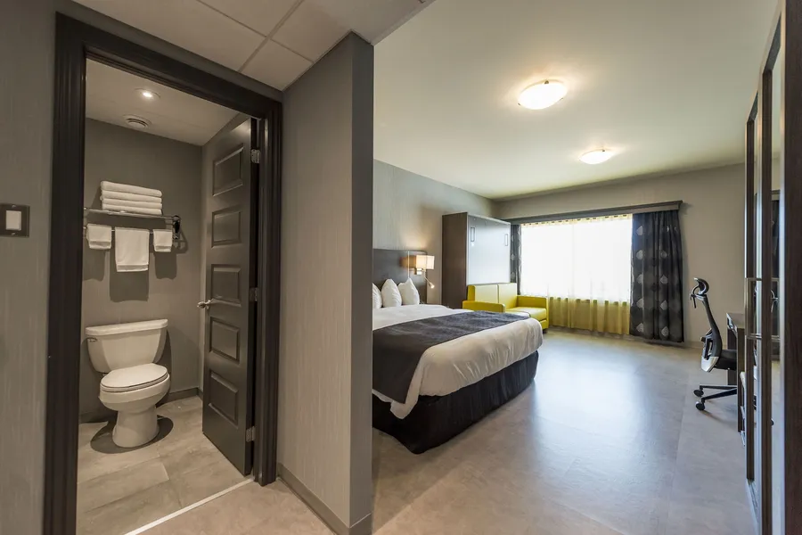Hôtel & Suites Le Dauphin Drummondville hotel detail image 6