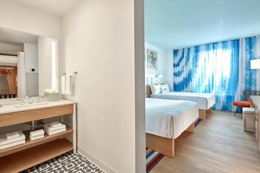 Universal's Endless Summer Resort - Surfside Inn and Suites hotel detail image 6