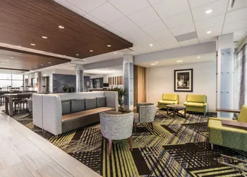 Holiday Inn Express & Suites Welland by IHG hotel thumbnail 2