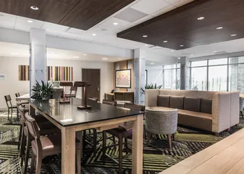 Holiday Inn Express & Suites Welland by IHG hotel thumbnail 5