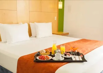 Baymont Inn and Suites Lazaro Cardenas hotel thumbnail 4