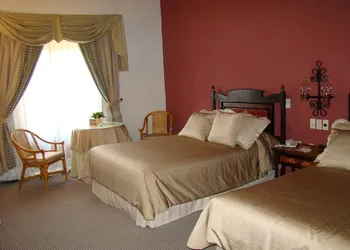 Mansión del Cupatitzio hotel thumbnail 3