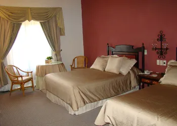 Mansión del Cupatitzio hotel thumbnail 3