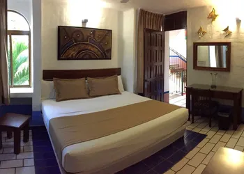 Hotel Hacienda de Melaque hotel thumbnail 7