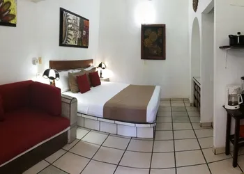 Hotel Hacienda de Melaque hotel thumbnail 8