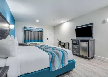 Americas Best Value Inn & Suites Houston at Hwy 6 hotel thumbnail 6