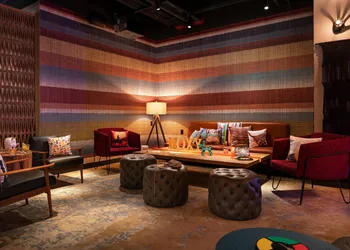 Moxy Austin - University hotel thumbnail 3