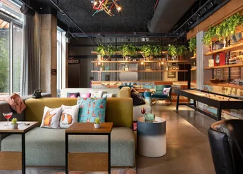 Moxy Austin - University hotel thumbnail 4