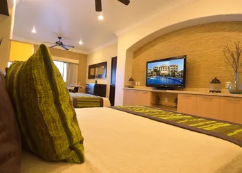 Diamond Bay hotel thumbnail 5