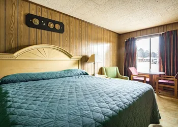 OYO Hotel Holly Springs MS hotel thumbnail 7