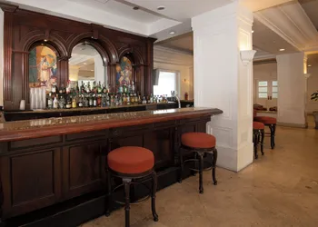 Las Hadas By Brisas hotel thumbnail 4