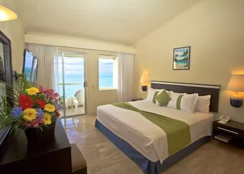 Aquamarina Beach Hotel hotel thumbnail 5