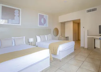 Ixchel Beach Hotel hotel thumbnail 6