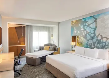 Courtyard by Marriott Queretaro hotel thumbnail 8