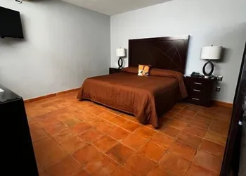 Hotel portal de reyes hotel thumbnail 3