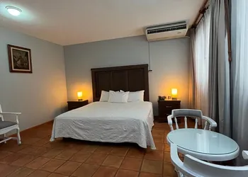 Hotel portal de reyes hotel thumbnail 4