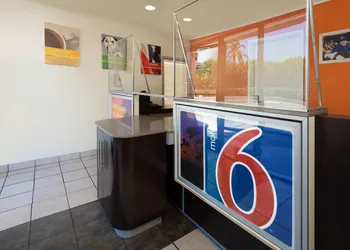 Motel 6 Arcadia, CA - Los Angeles - Pasadena Area hotel thumbnail 3