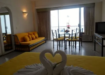 Las Torres Gemelas Acapulco hotel thumbnail 3