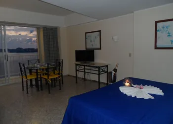 Las Torres Gemelas Acapulco hotel thumbnail 6