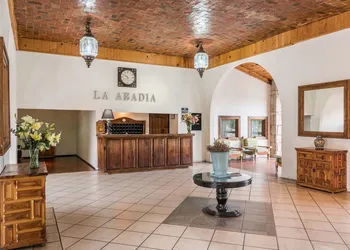 Hotel Abadía Plaza hotel thumbnail 3