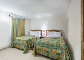 Hotel Abadía Plaza hotel thumbnail 6