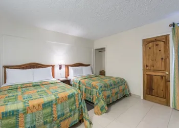 Hotel Abadía Plaza hotel thumbnail 7