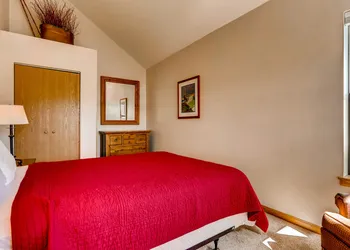 River Mountain Lodge hotel thumbnail 5