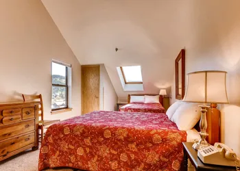 River Mountain Lodge hotel thumbnail 7