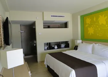 Holiday Inn Coatzacoalcos by IHG hotel thumbnail 4