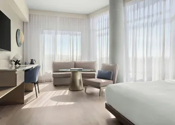 TETRA Hotel, Autograph Collection hotel thumbnail 7