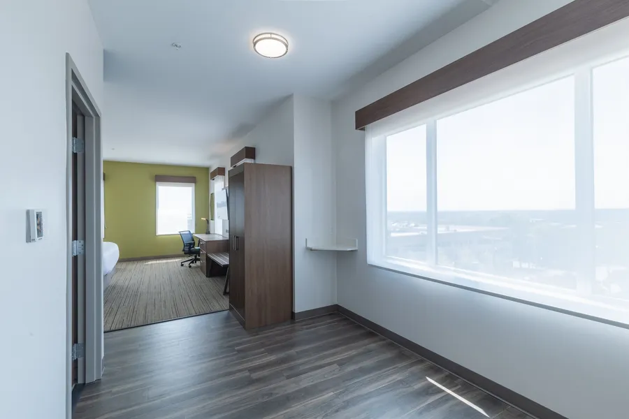 Holiday Inn Express & Suites Columbia Downtown - The Vista by IHG hotel detail image 6