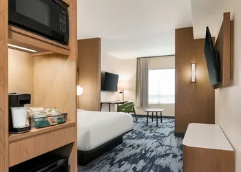 Fairfield Inn & Suites by Marriott Bonita Springs hotel thumbnail 3