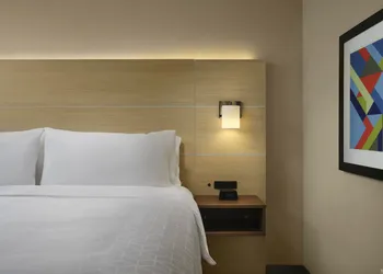 Holiday Inn Express & Suites Lockport by IHG hotel thumbnail 8