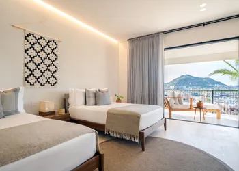 1 Homes Cabo hotel thumbnail 8