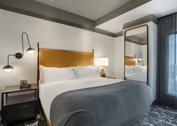 The Farnam, Autograph Collection hotel thumbnail 6